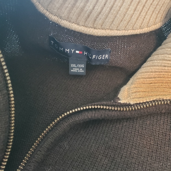 NWOT Men's Tommy Hilfiger Brown Sweater XXL - Picture 2 of 3